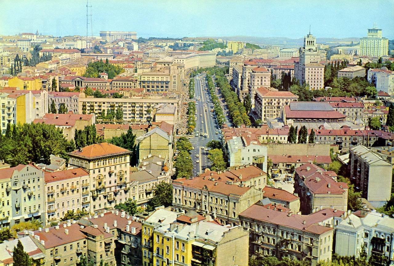 Бессарабка сверху стар