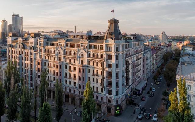 Прем'єр Палац (Україна) нов (2)