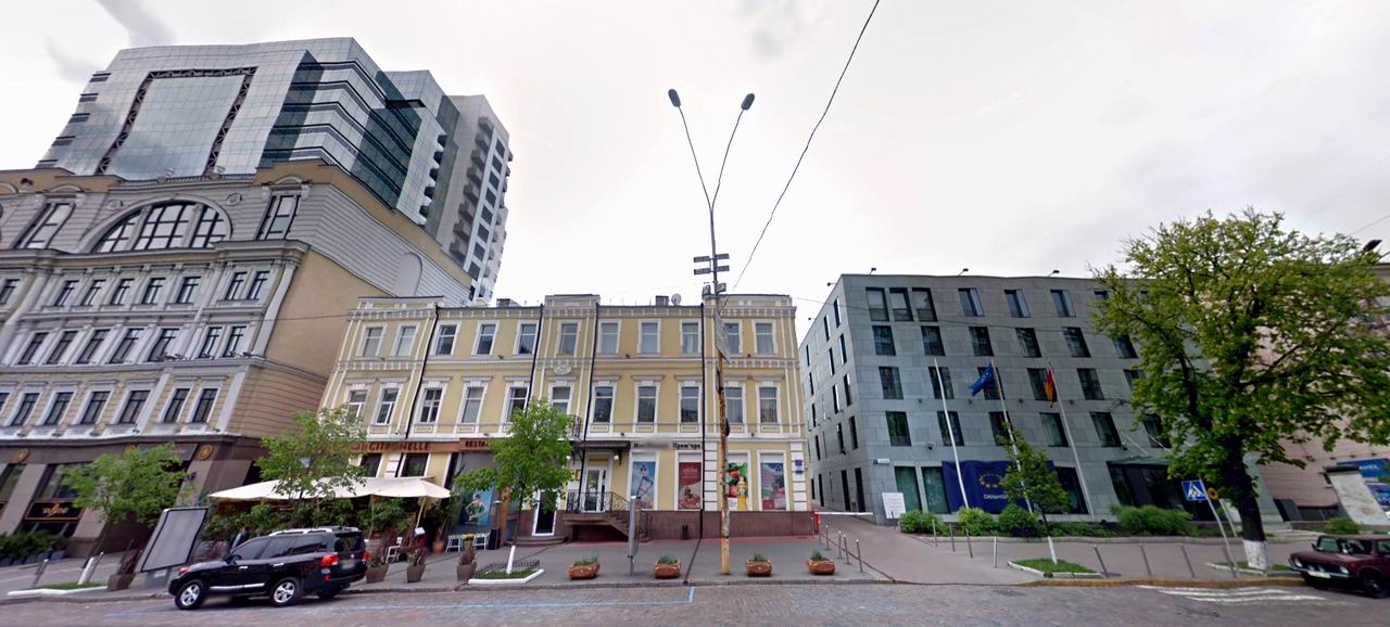 Хмельницького 25 Пос Нім 2